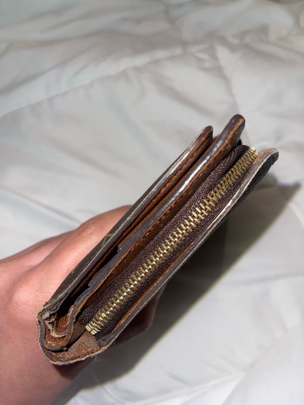 Authentic Louis Vuitton Monogram Compact Wallet - Picture 10 of 10